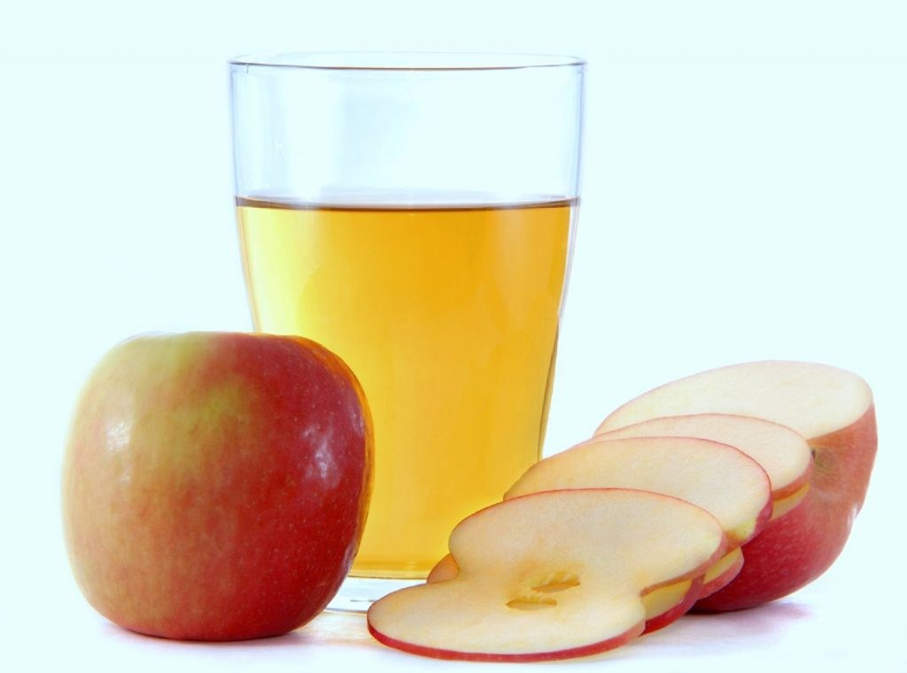 apples and apple juice