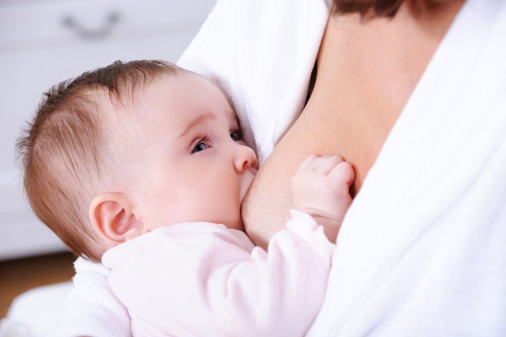 Pregnant women and breastfeeding women